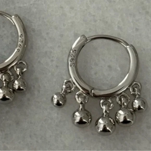 Sterling Silver Ball Round Fringe Huggie Hoop Earrings 

Brand New - Picture 4 of 5